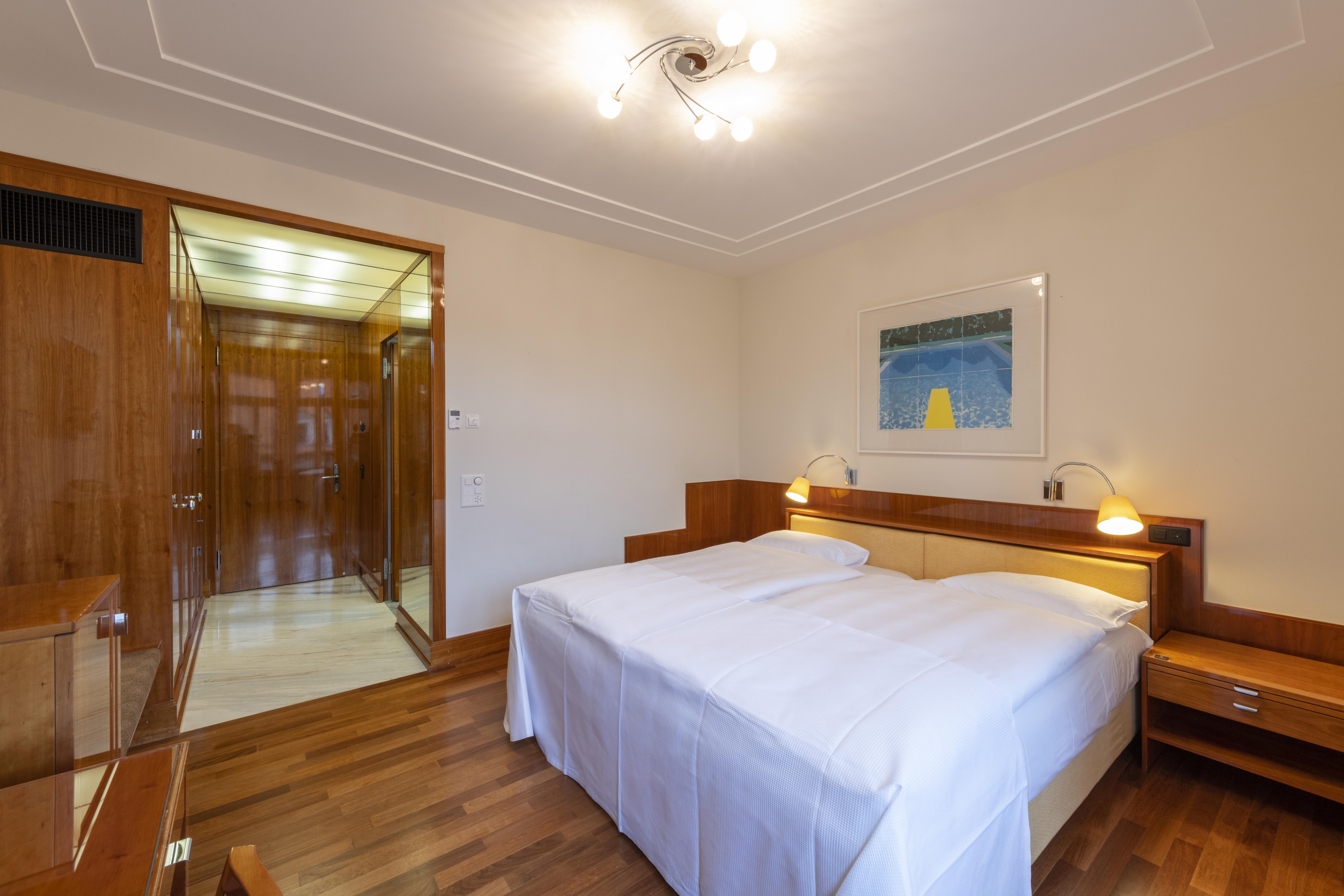 Hotel Einstein 4*